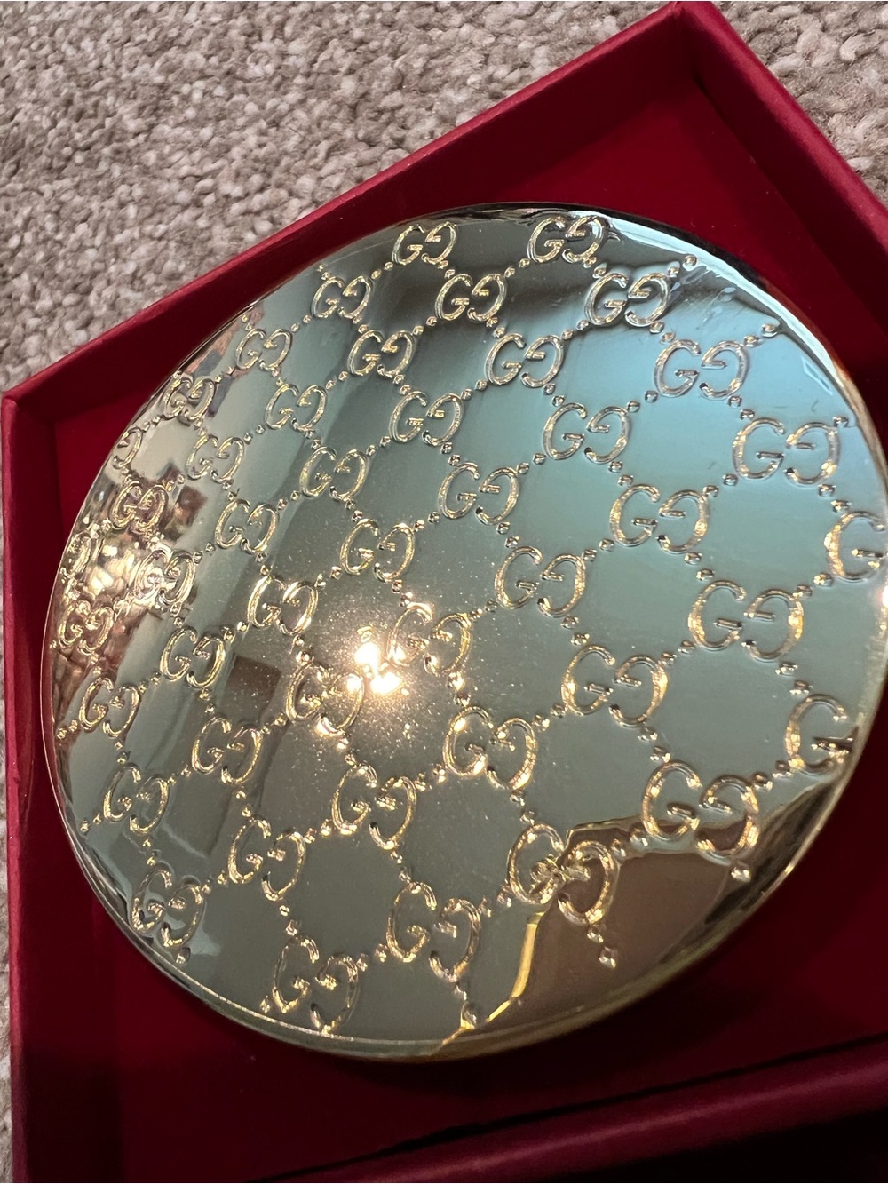 Gucci Gold Compact with Red Box - Picture 4 of 5